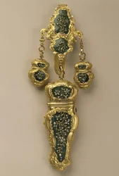 Neceser en una chatelaine, por Thomas Tearle, Londres, 1752-53